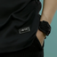 Schwarzes 100% Baumwoll-T-Shirt mit großer, hochwertiger Mond und Stern Stickerei mit I LOVE TC Logo-Detail – hochwertiges, emailliertes Label auf schwarzem Premium-T-Shirt